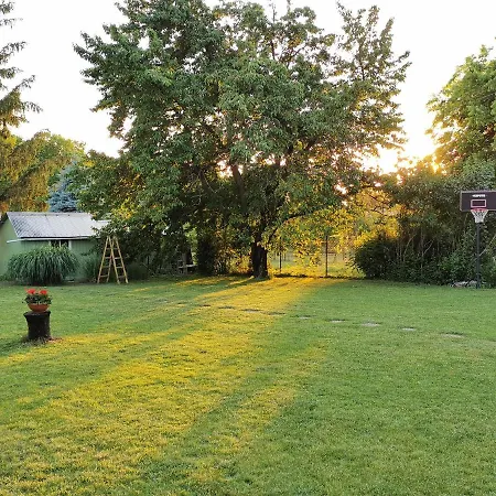 펜션 House4u Balatonszárszó