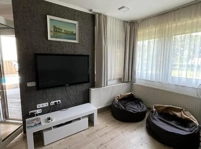 Ferienhaus House4u Balatonszárszó